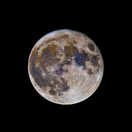 Moon_at_Perigee_Mar_20_2011