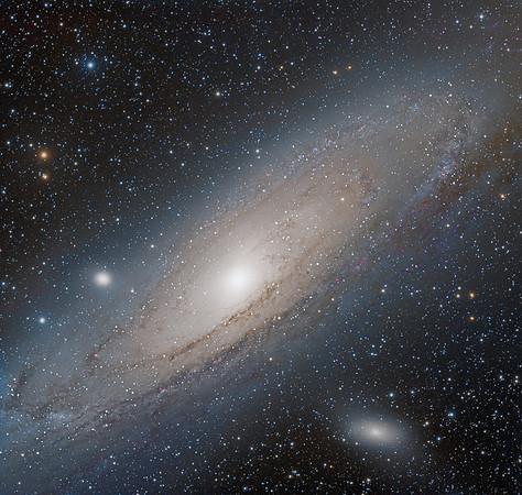 M31_AP155_U16M_LRGB_August2017_v3_sat_big_HPass15
