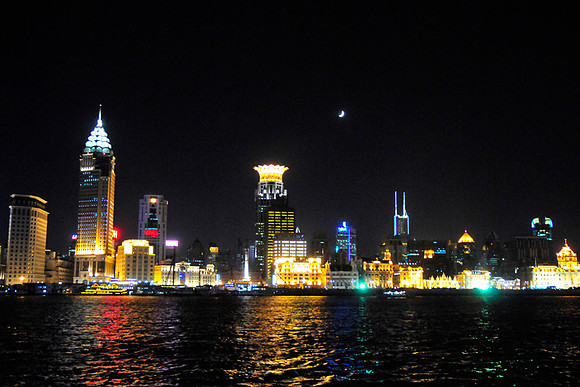 Shanghai_Moon_2_web