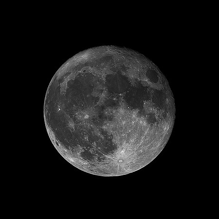 Moon_at_Perigee_Mar20_2011