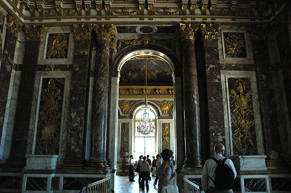 Versailles_Queens_Room