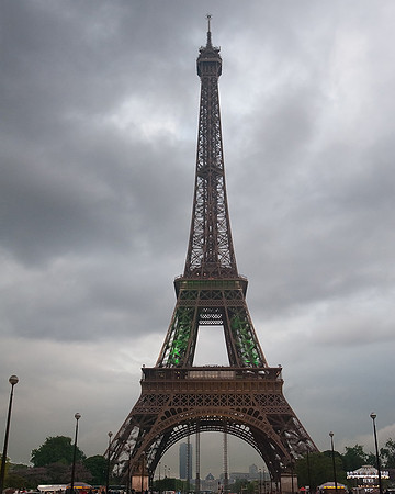 Eiffel_Tower_4205
