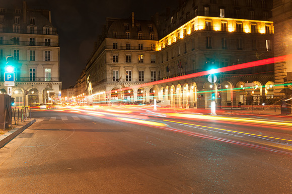 Phantoms_on_the_Rue_des_Pyramides_4924