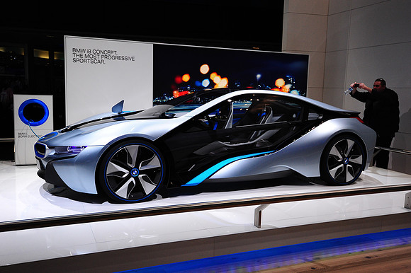 BMW i8 cornerview